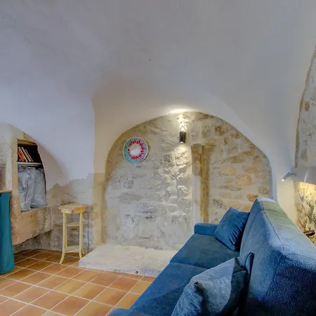 Apartment Le Studio, Saint-Restitut